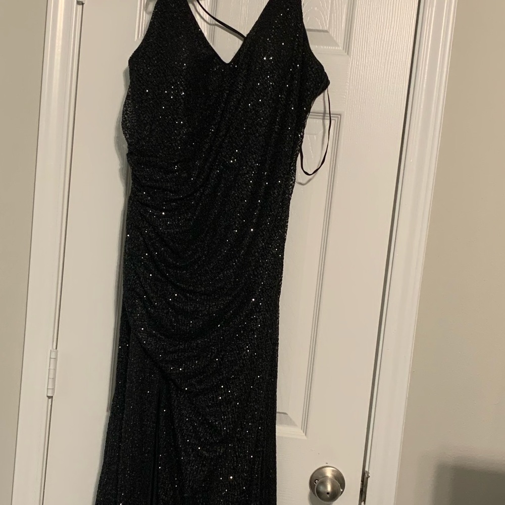 Black formal gown size 2xl